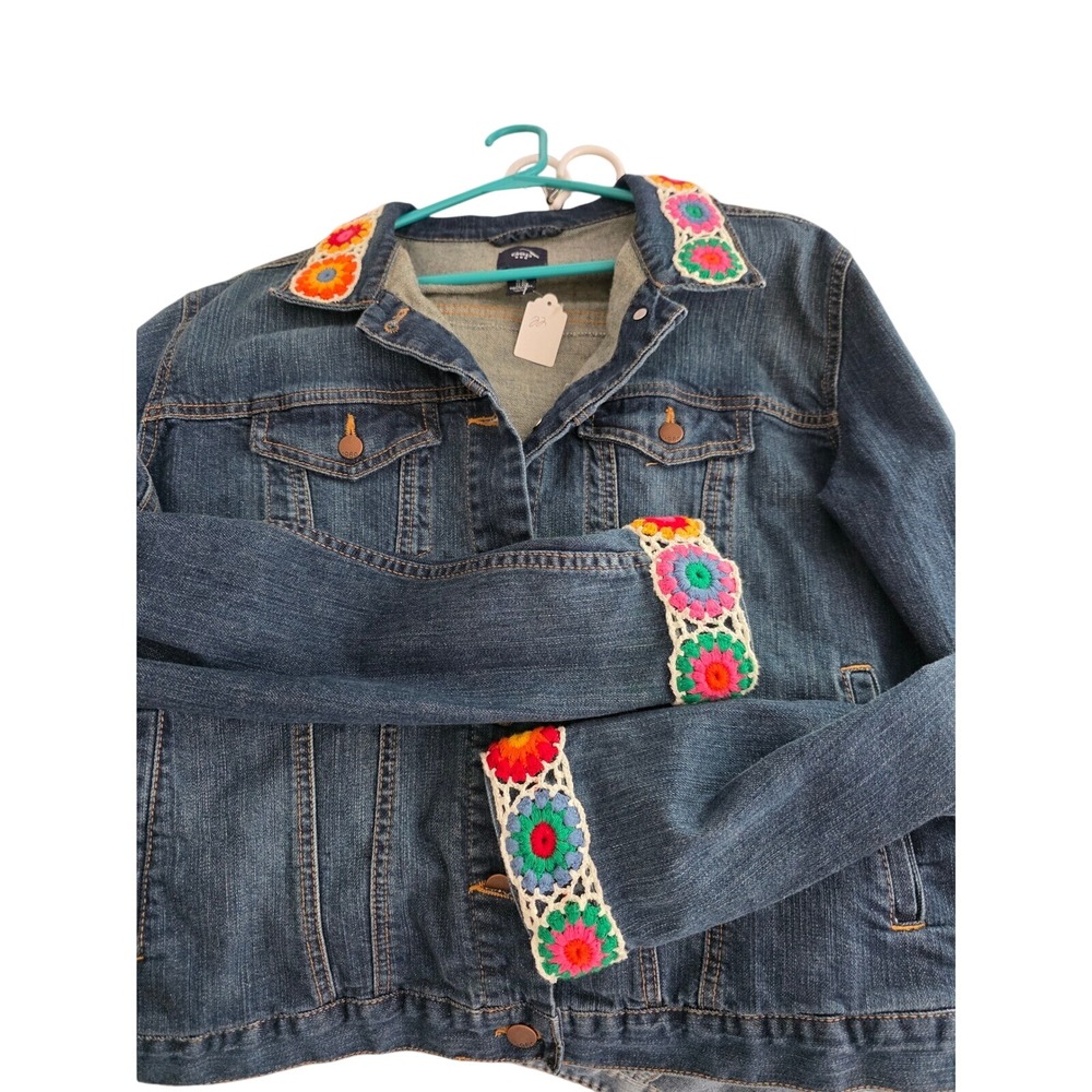 Upcycled Gap Denim Jacket Crochet Trim Skull Patch Unique Jean Jacket Boho Chic - Picture 3 of 4